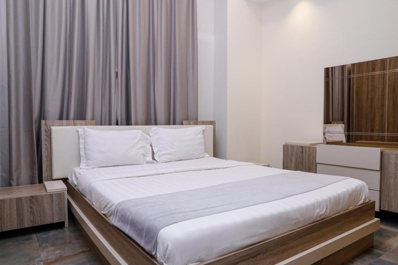 Tangier Tower Hotel มานามา ภายนอก รูปภาพ